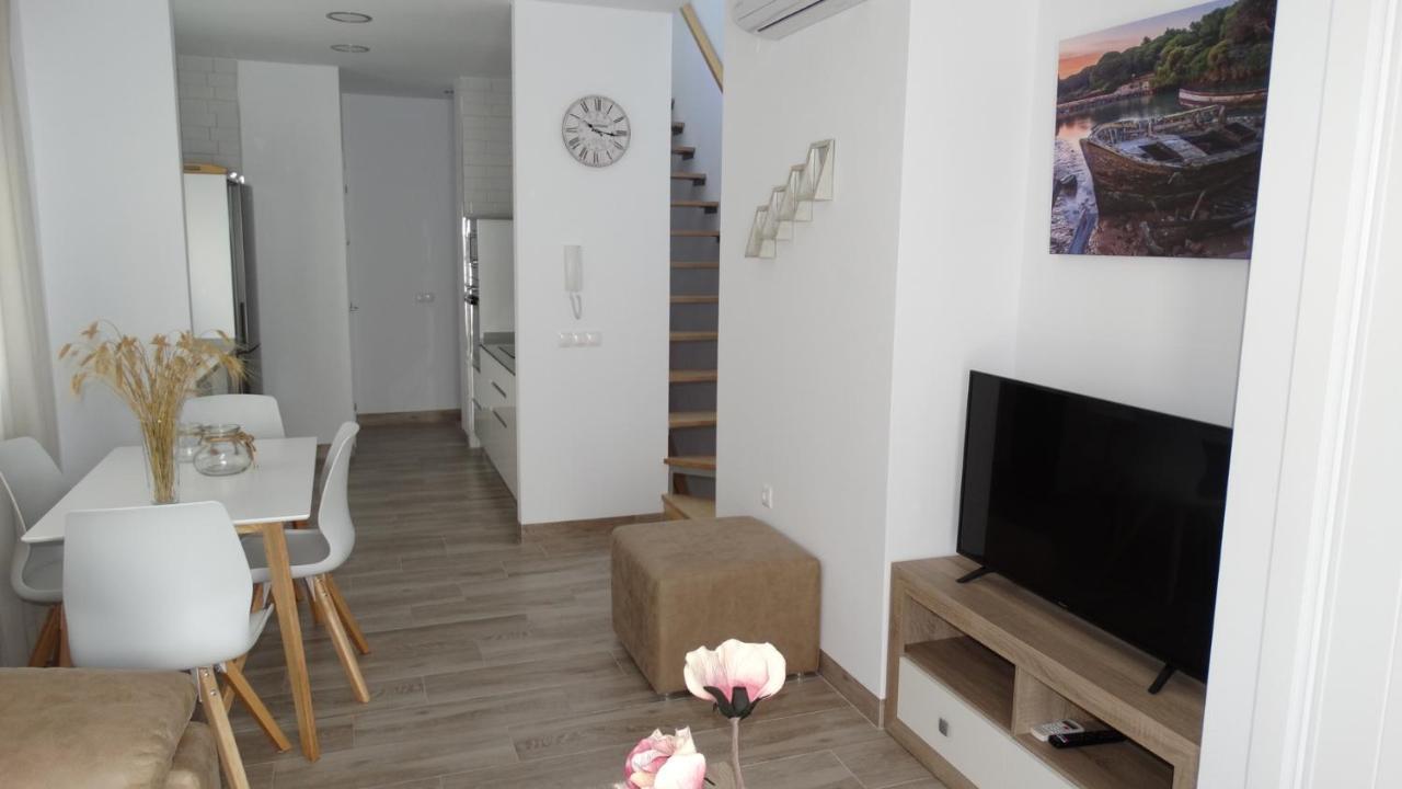 Casa Javi Apartment โกนิล เด ลาฟรอนเตรา ภายนอก รูปภาพ